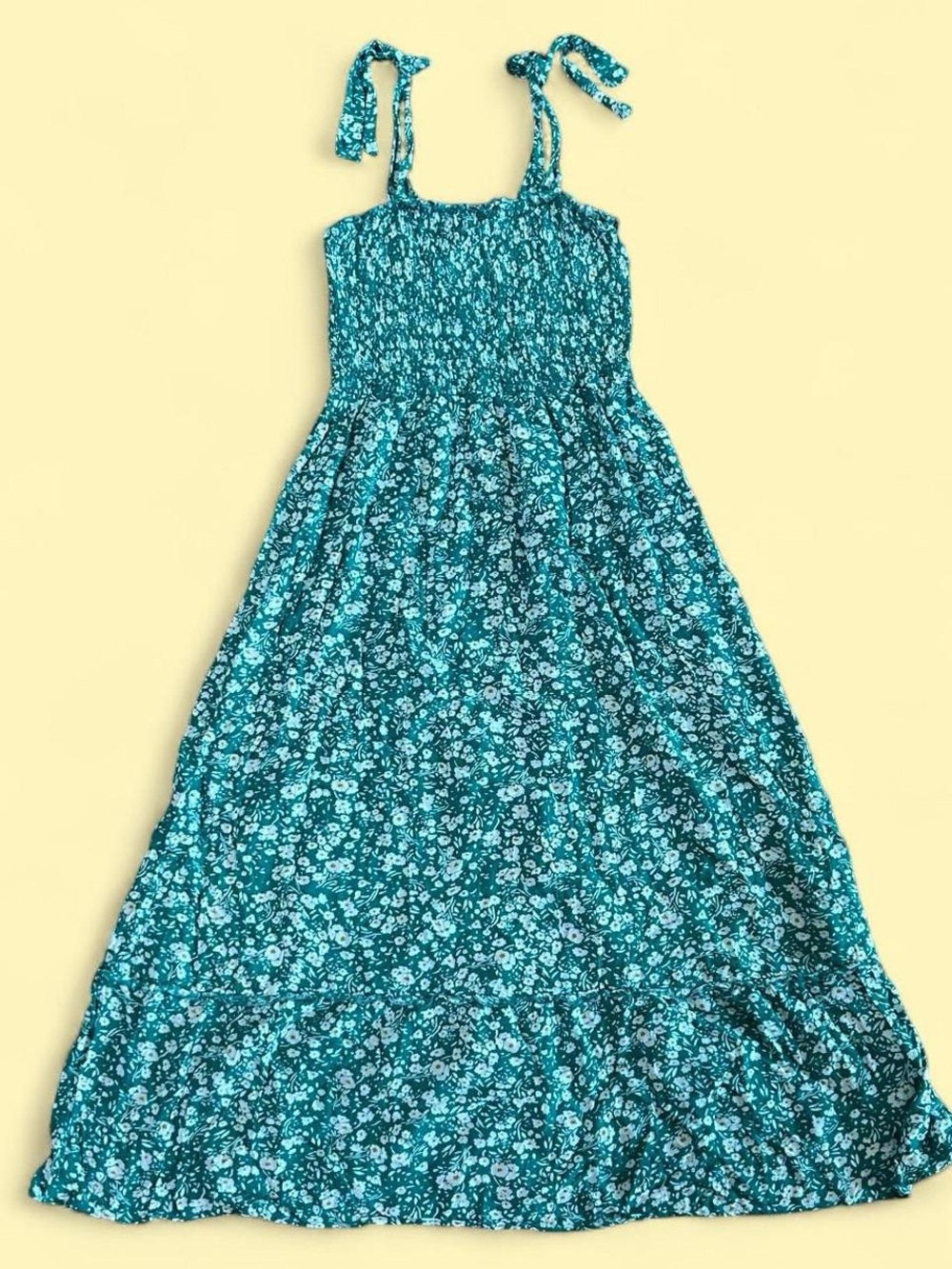 Tobrief Green Floral Tie-Shoulder, Smocked Bodice Maxi Dress